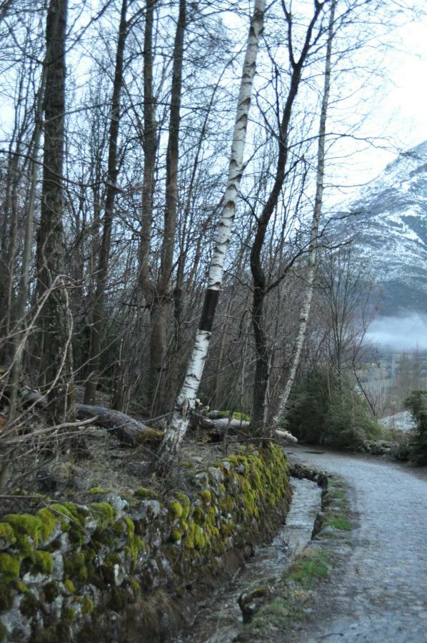 Residencial Valle De Benasque Luaran gambar