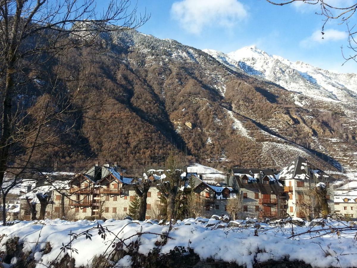 Residencial Valle De Benasque Luaran gambar