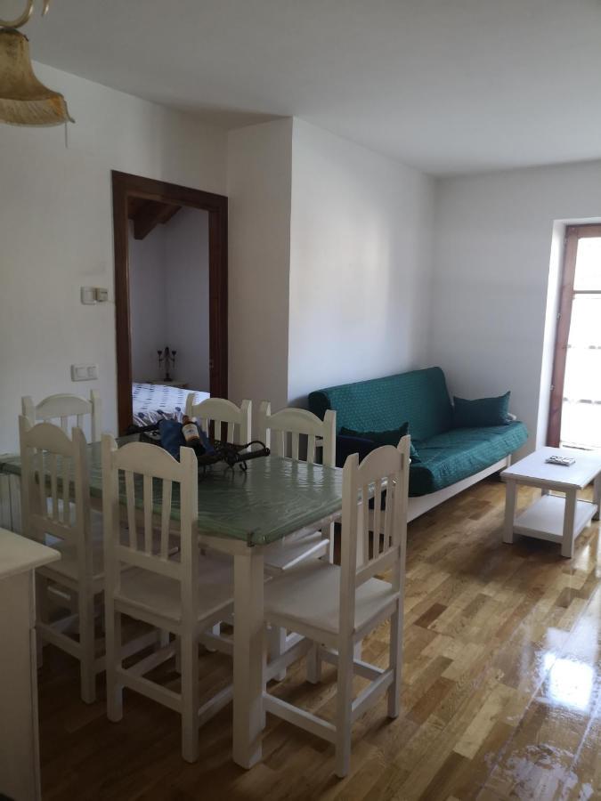 Residencial Valle De Benasque Luaran gambar